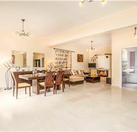 5 bedroom villa with pool & seaview, Perithia, sleeps 10